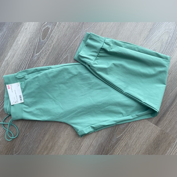 NWT XS Sold Out Color Uniqlo Airism jogger pants - Picture 3 of 10